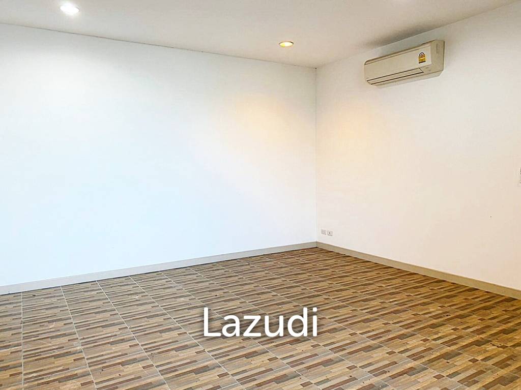 3 Bedroom 3 Bathroom 381 SQ.M Flora Ville