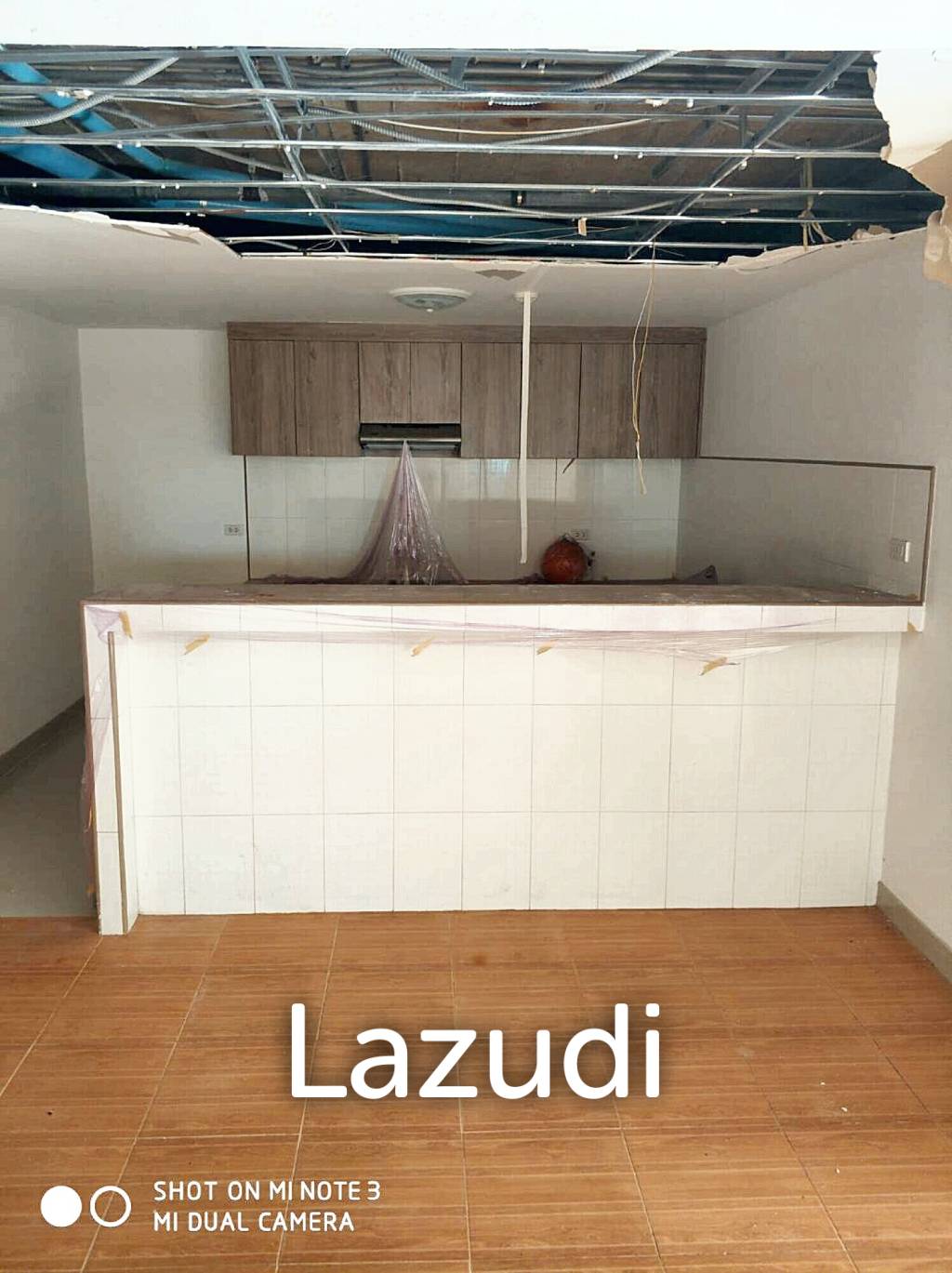3 Bedroom 3 Bathroom 381 SQ.M Flora Ville