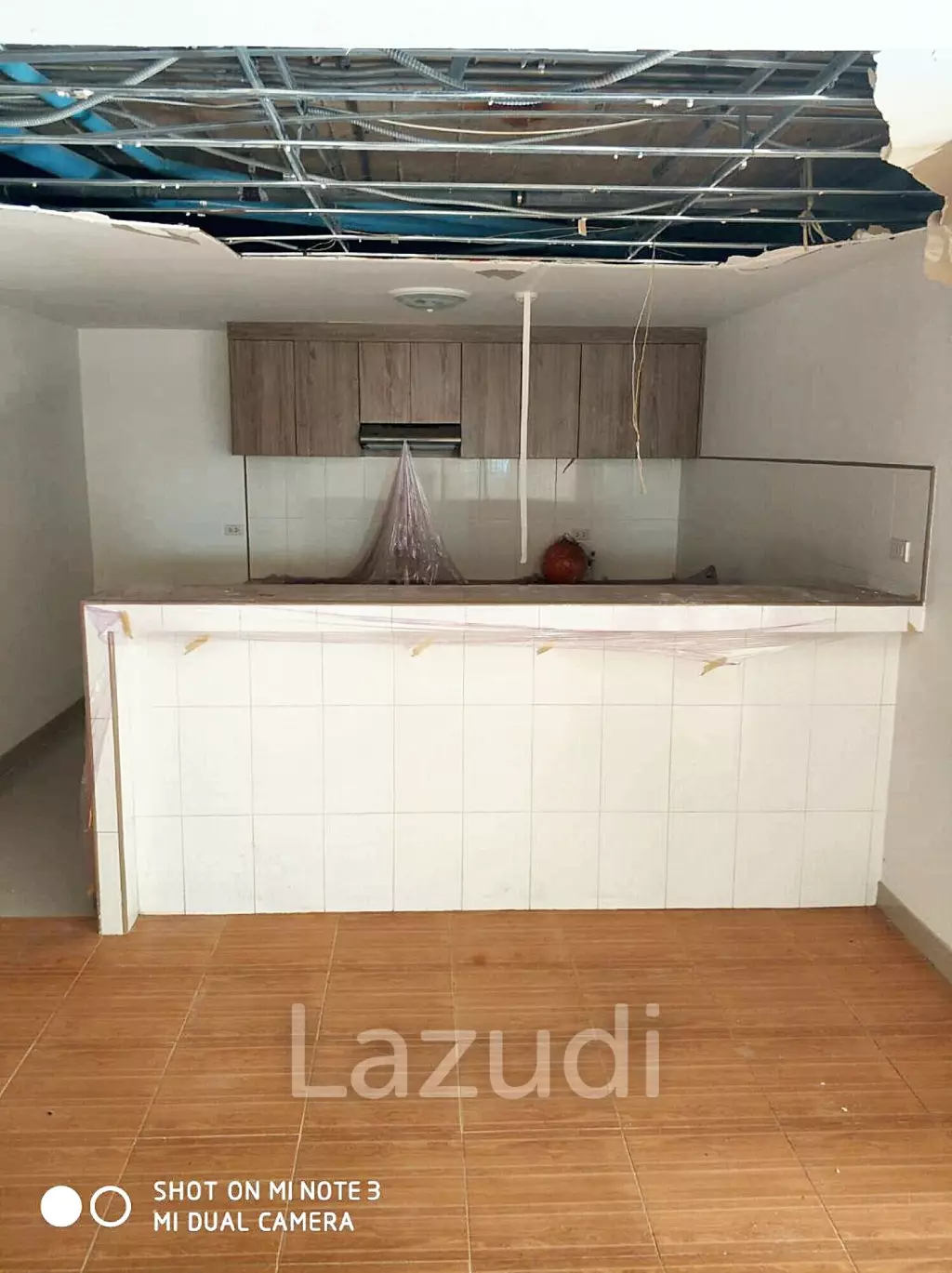 3 Bedroom 3 Bathroom 381 SQ.M Flora Ville