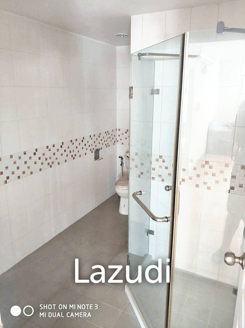 3 Bedroom 3 Bathroom 381 SQ.M Flora Ville