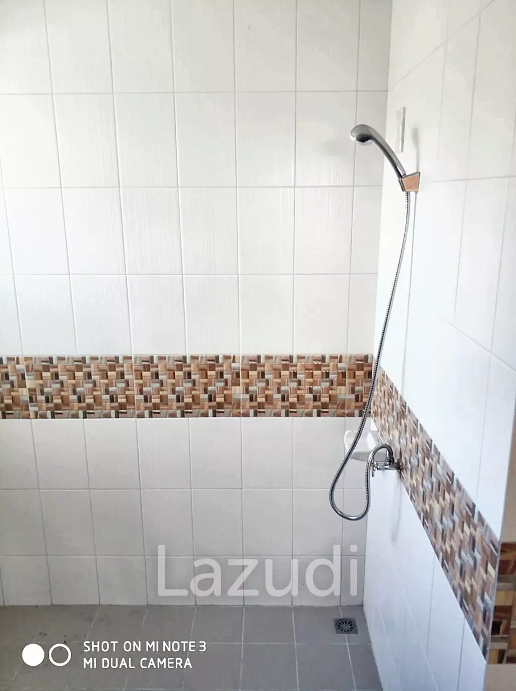 3 Bedroom 3 Bathroom 381 SQ.M Flora Ville