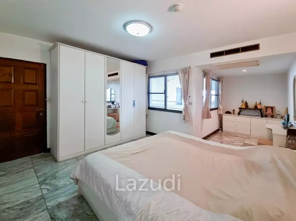 Cha-Am Laguna Condominium 2 Bedroom Seaview