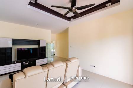 EMERALD GREEN : Great Value 3 Bed Pool Villa