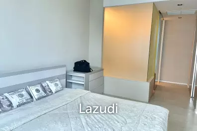 1 Bed 1 Bath 52 SQ.M The Room Sukhumvit 21