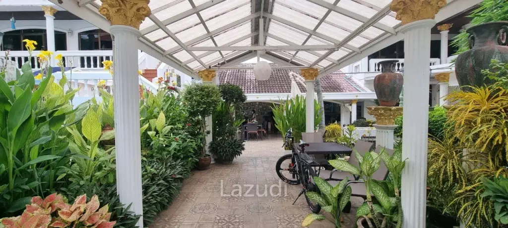 16 Beds 16 Baths 800 SQ.M. Boutique Hotel