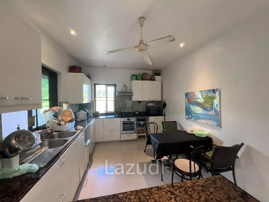 PALM HILLS HOMES : Luxury 4 bed Pool Villa On Golf Course