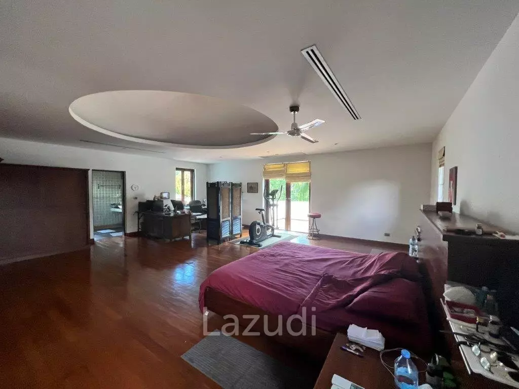 PALM HILLS HOMES : Luxury 4 bed Pool Villa On Golf Course