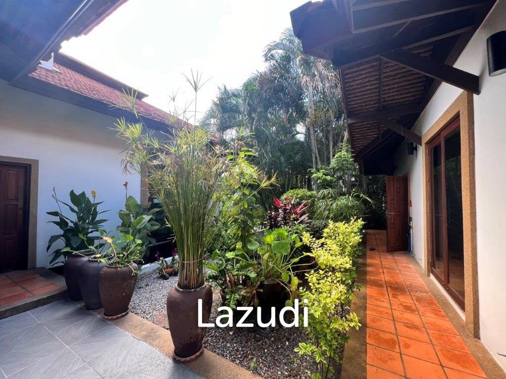 1,200 Sqm 4 Bed 4 Bath Villa For Sale