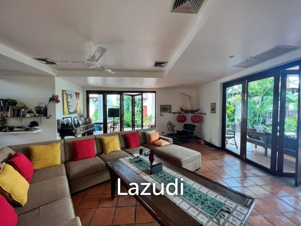 1,200 Sqm 4 Bed 4 Bath Villa For Sale