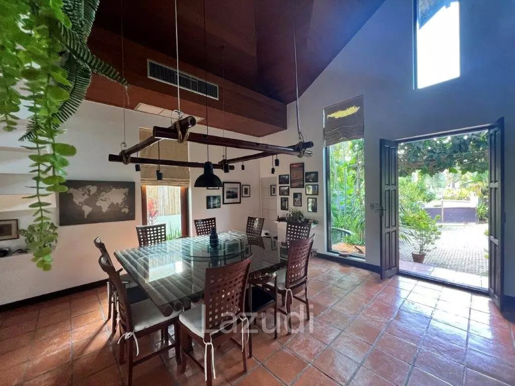 PALM HILLS HOMES : Luxury 4 bed Pool Villa On Golf Course
