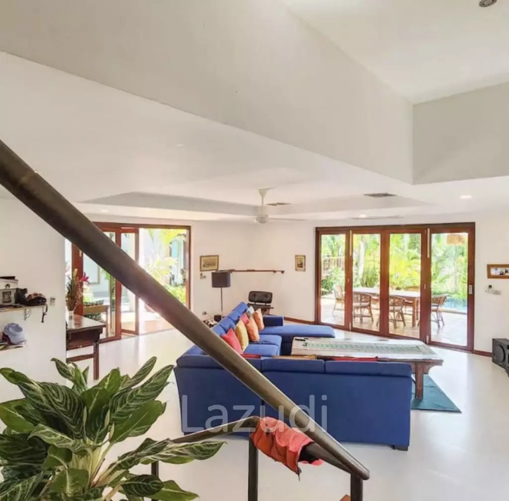 PALM HILLS HOMES : Luxury 4 bed Pool Villa On Golf Course