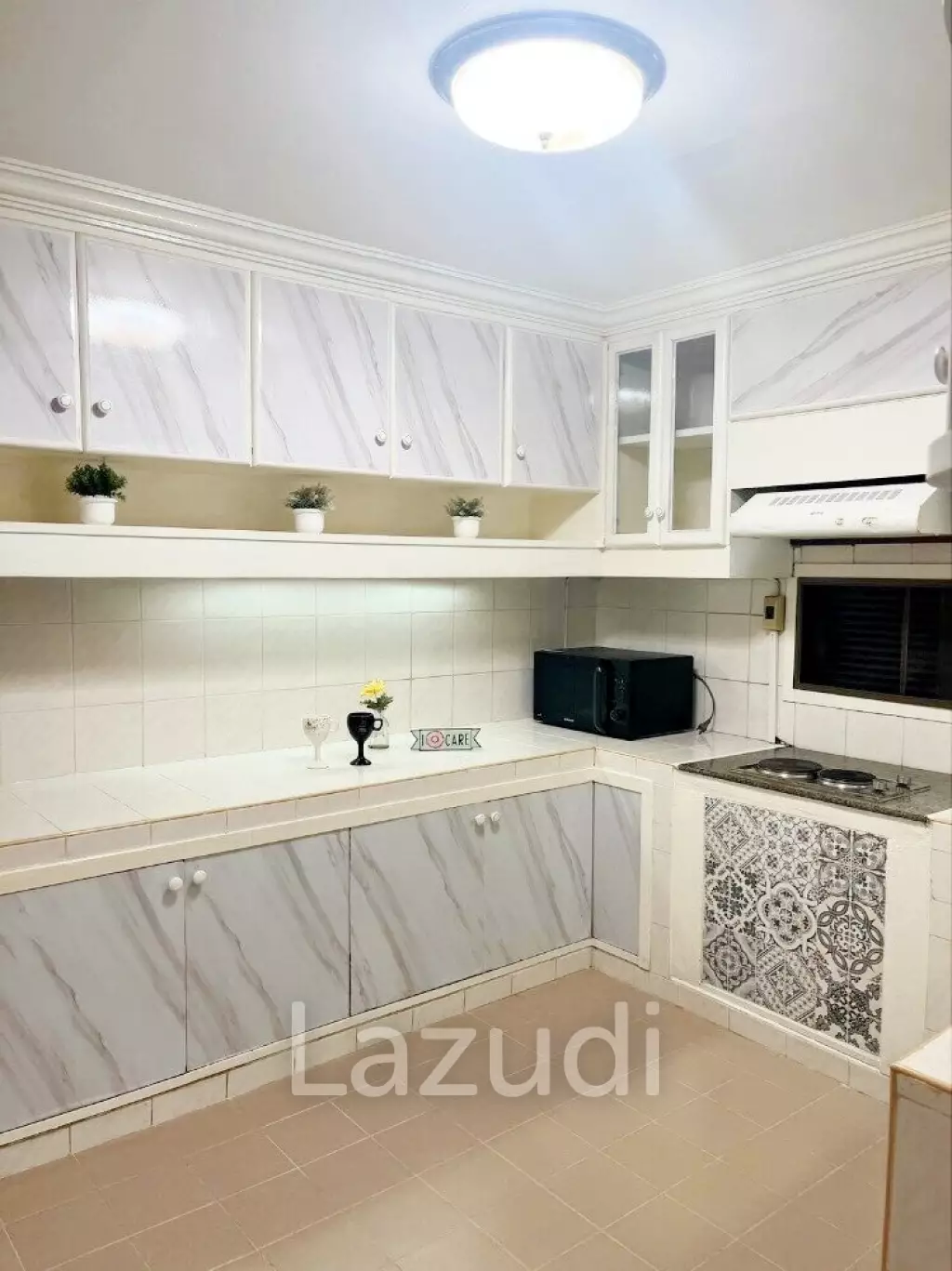 3 Bed 2 Bath 150 SQ.M Acadamia Grand Tower