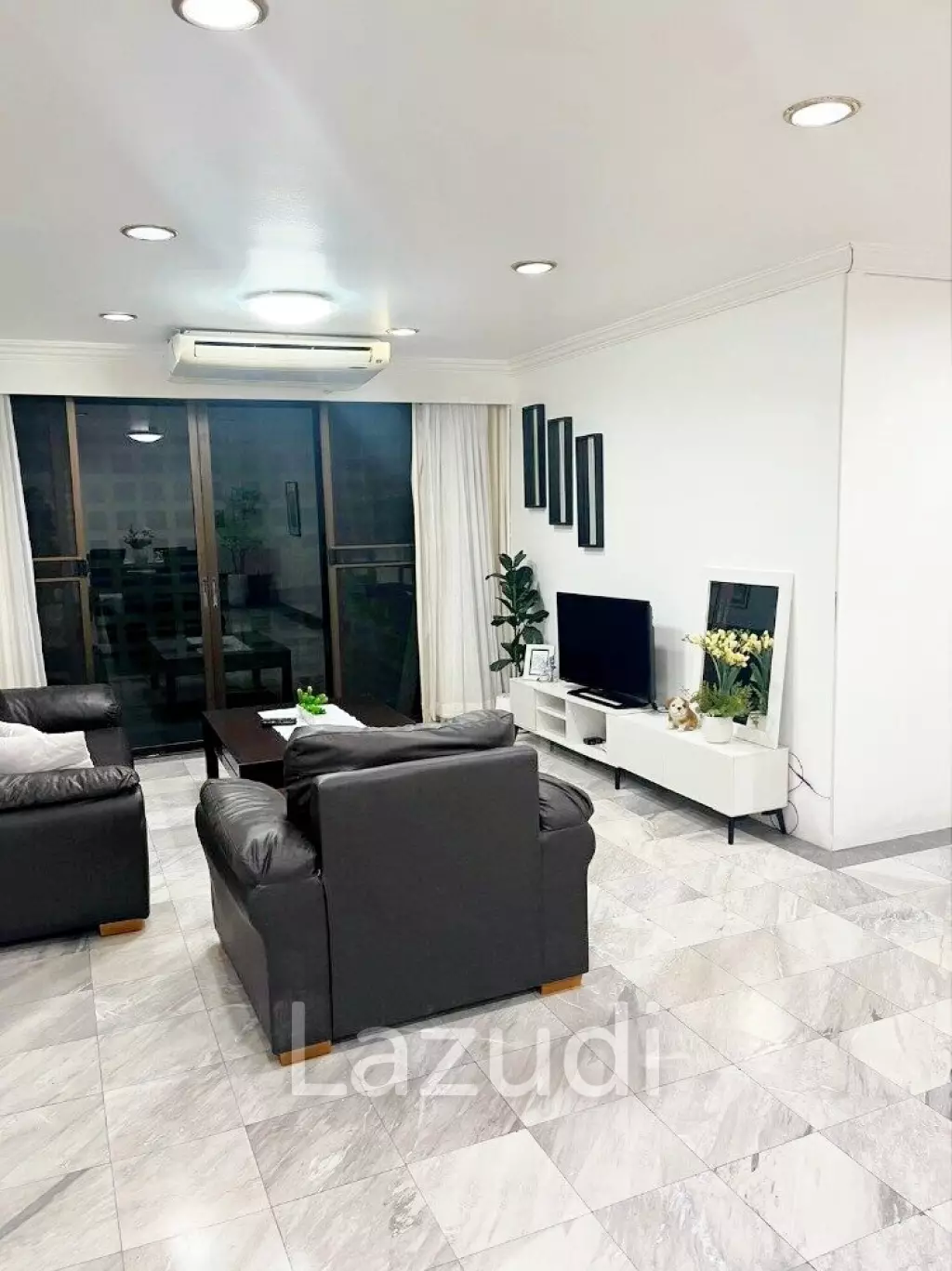 3 Bed 2 Bath 150 SQ.M Acadamia Grand Tower
