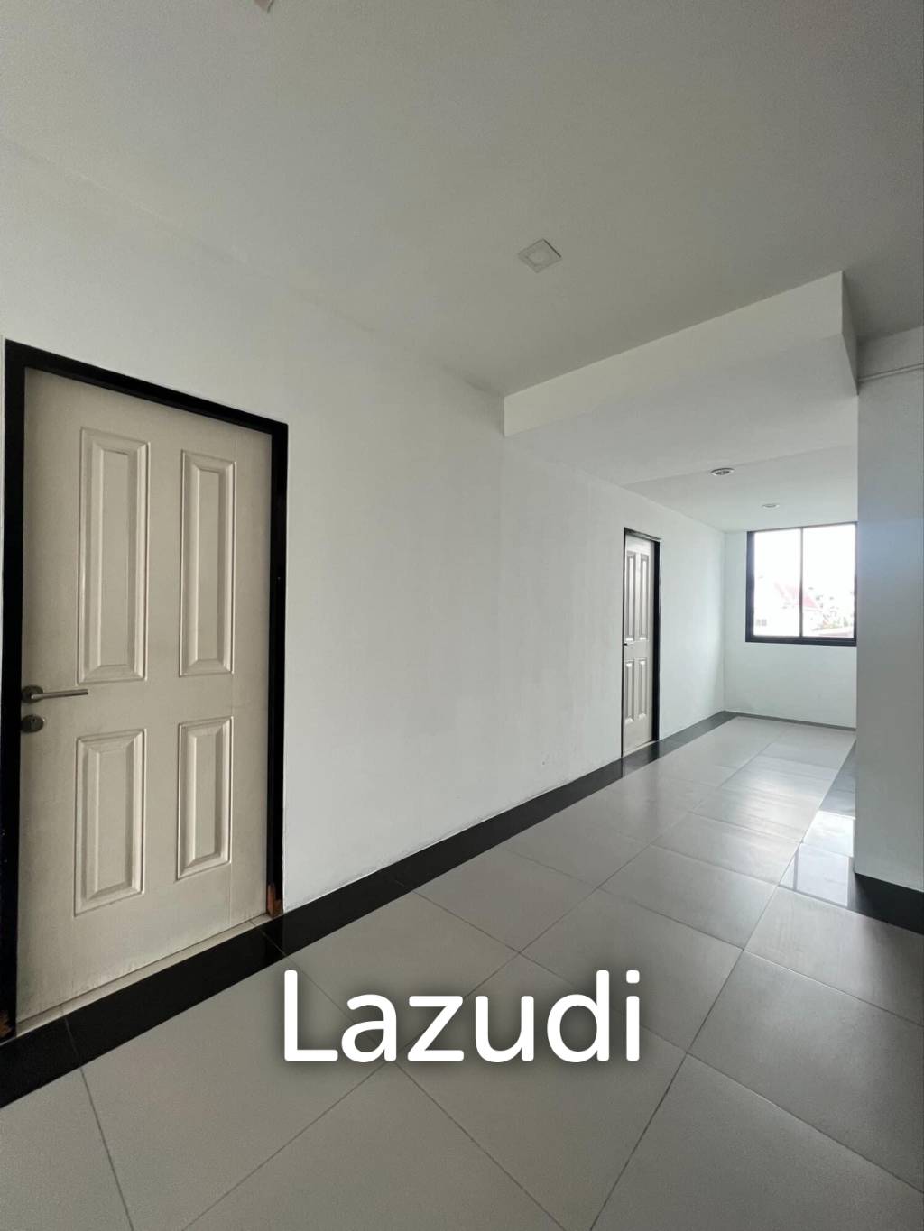 13 Beds 14 Baths 739.20 SQ.M. 4-Storey Building