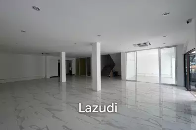13 Beds 14 Baths 739.20 SQ.M. 4-Storey Building