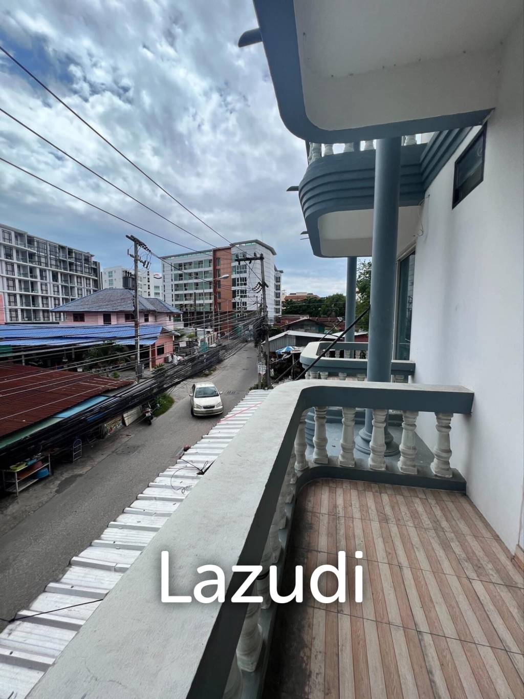 13 Beds 14 Baths 739.20 SQ.M. 4-Storey Building