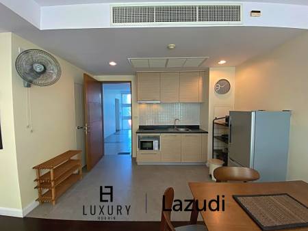 Baan Sandao: Eigentumswohnung mit 2 Schlafzimmern und 2 Bädern gegenüber dem Market Village