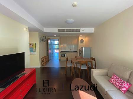 Baan Sandao: Eigentumswohnung mit 2 Schlafzimmern und 2 Bädern gegenüber dem Market Village