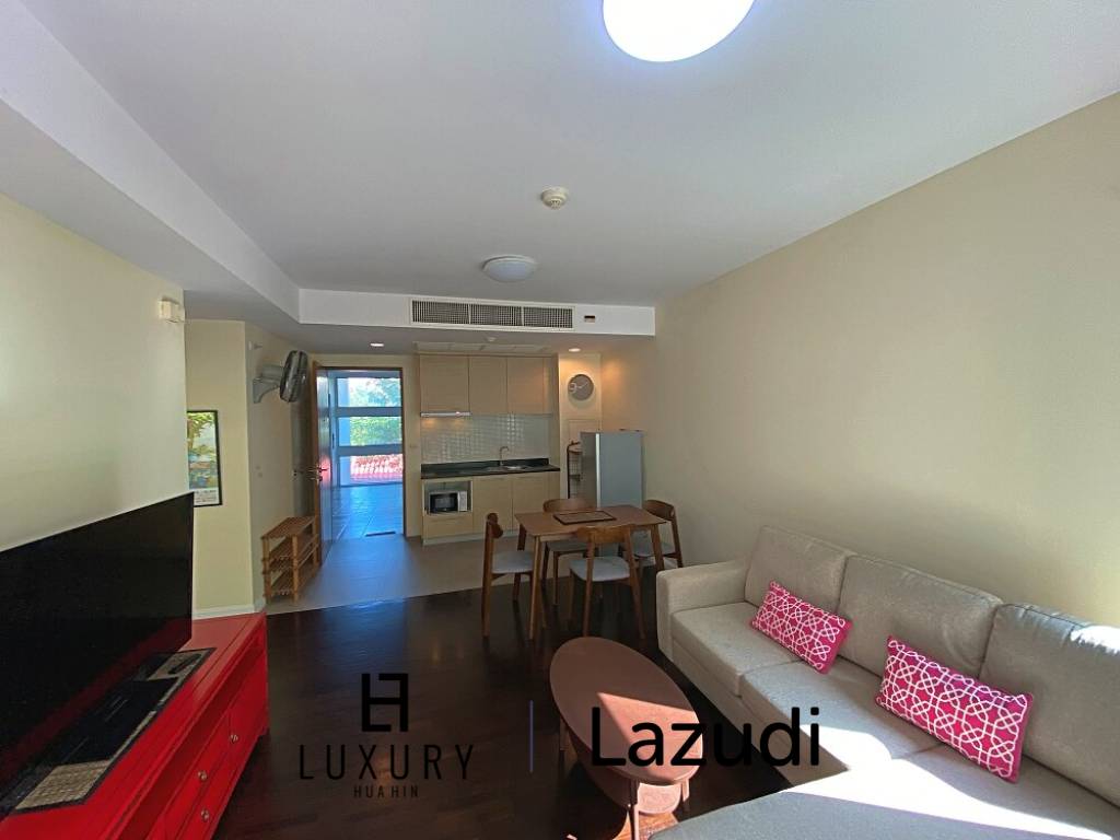 Baan Sandao: Eigentumswohnung mit 2 Schlafzimmern und 2 Bädern gegenüber dem Market Village