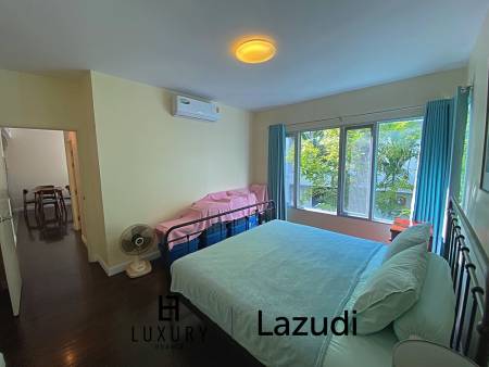 Baan Sandao: Eigentumswohnung mit 2 Schlafzimmern und 2 Bädern gegenüber dem Market Village