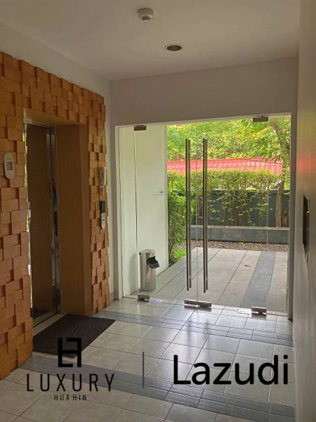 Baan Sandao: Eigentumswohnung mit 2 Schlafzimmern und 2 Bädern gegenüber dem Market Village