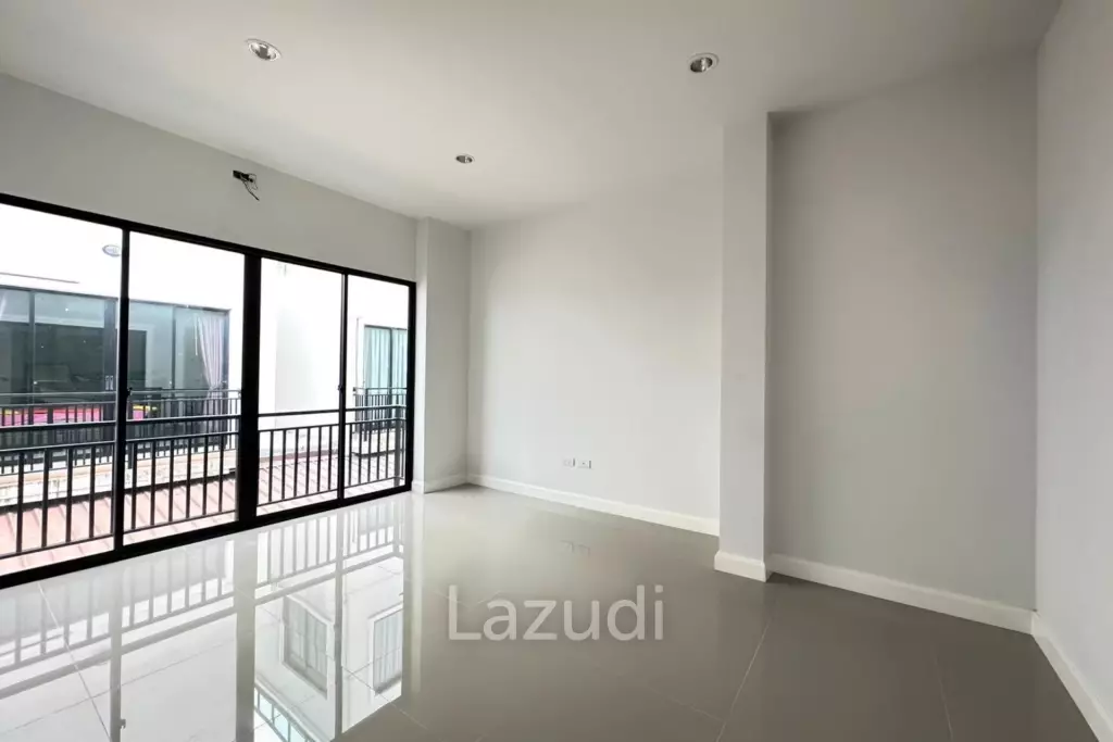 4 Bed 3 Bath 226.59 SQ.M Suchawalai At Sea