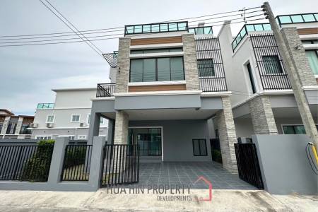 4 Bed 3 Bath 226.59 SQ.M Suchawalai At Sea