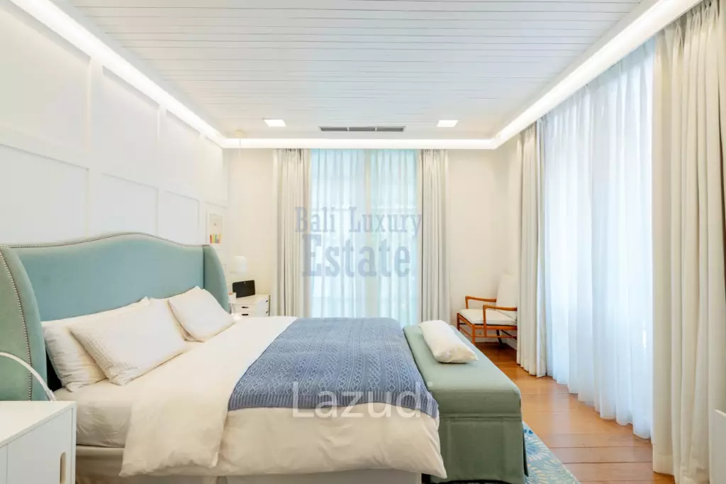Discover true Luxury: A Stunning Villa and Apartment in Berawa