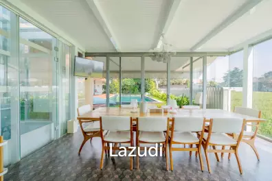 Discover true Luxury: A Stunning Villa and Apartment in Berawa