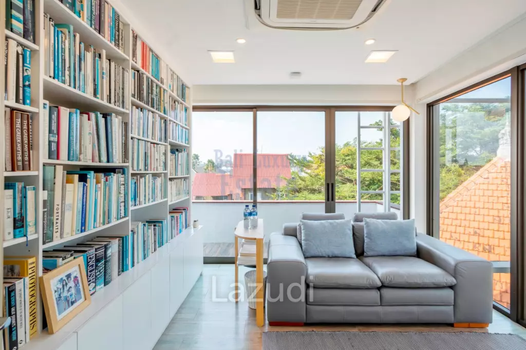 Discover true Luxury: A Stunning Villa and Apartment in Berawa