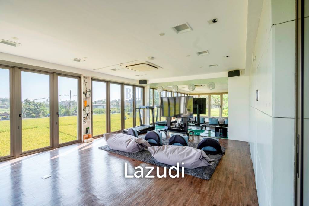 Discover true Luxury: A Stunning Villa and Apartment in Berawa