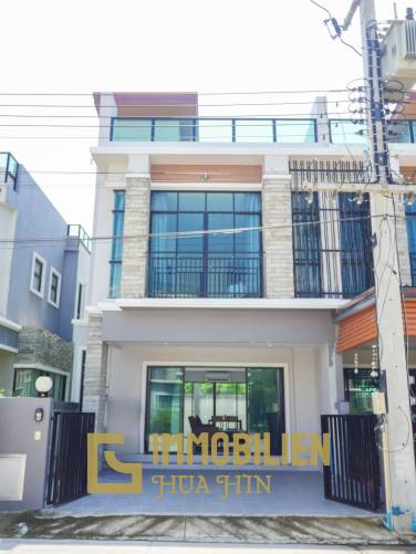 4 Bed 2 Bath 168.25 SQ.M Suchawalai At Sea