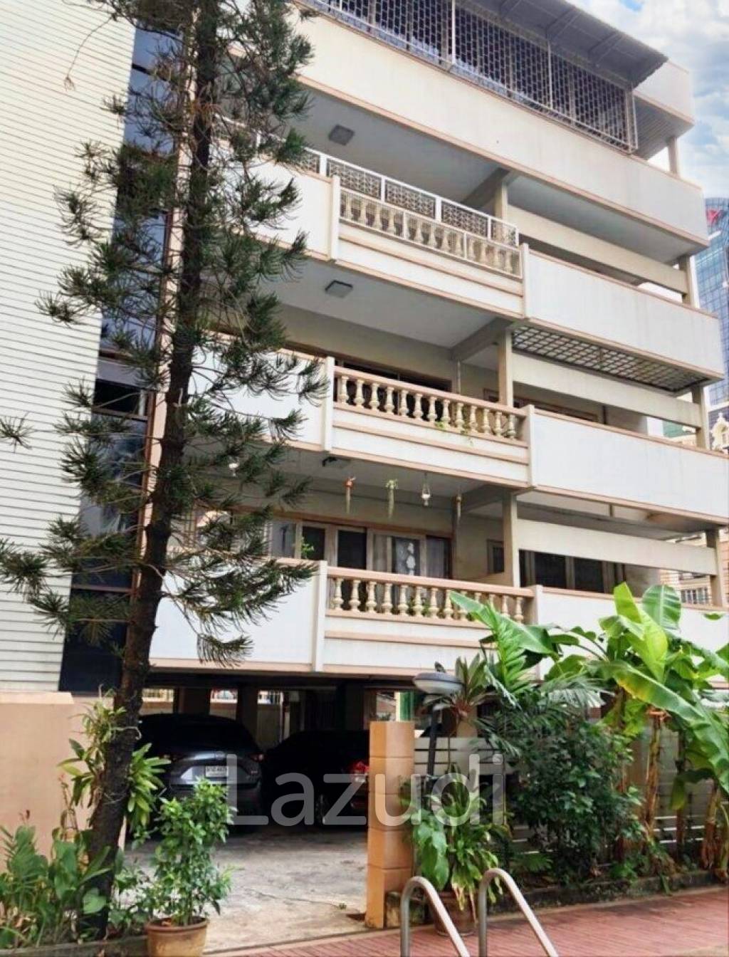 Exceptional Urban Living: Apartment for Sale in Sukhumvit 15