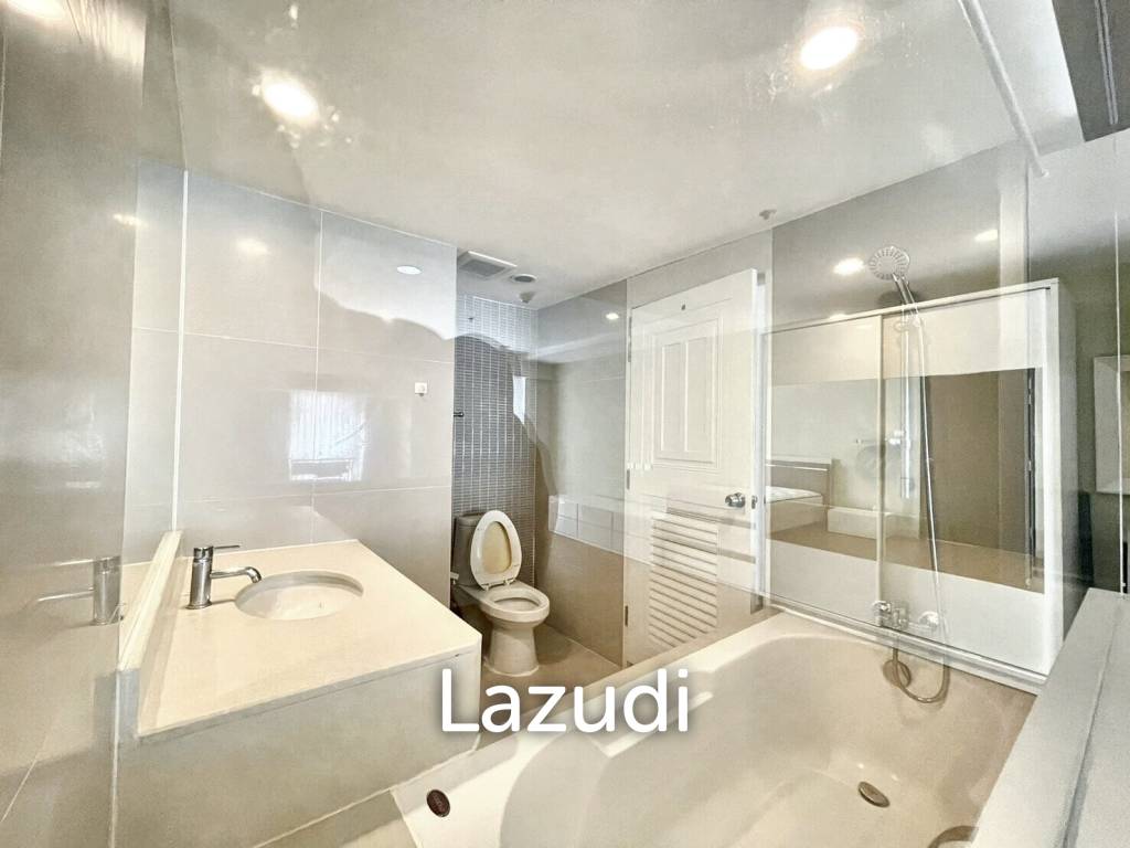 1 Bed 2 Bath 74 SQ.M The Trendy Condominium
