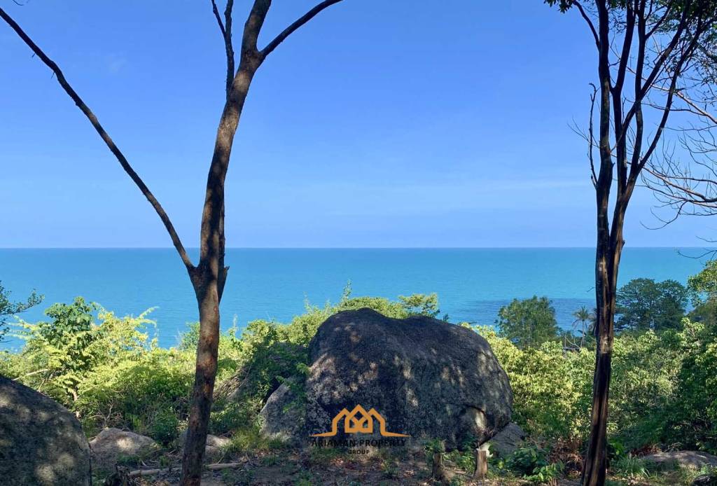 Land Plot in Luxury Residence with Close Up Sea Views in Chaweng Noi