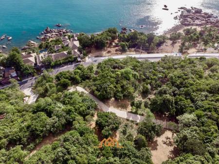 Land Plot in Luxury Residence with Close Up Sea Views in Chaweng Noi