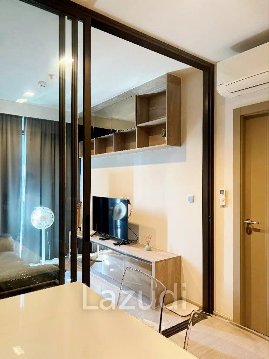 1 Bed 1 Bath 35 SQ.M LIFE Asoke - Rama 9