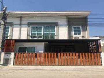 Townhome Phra Pradaeng
