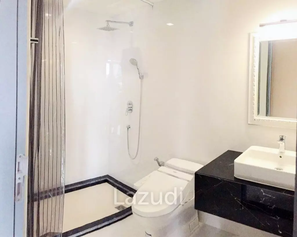 2 Bed 2 Bath 80 SQ.M Silver Thonglor
