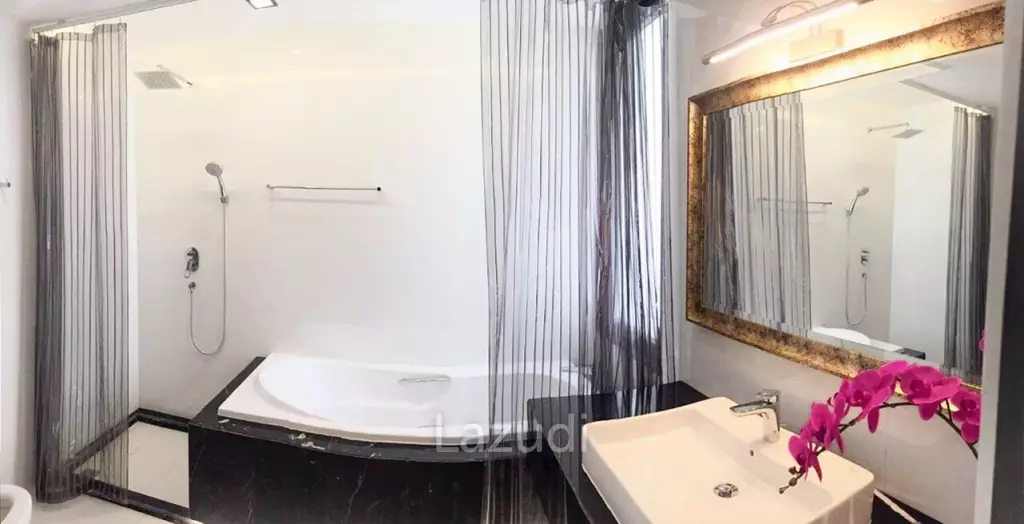 2 Bed 2 Bath 80 SQ.M Silver Thonglor