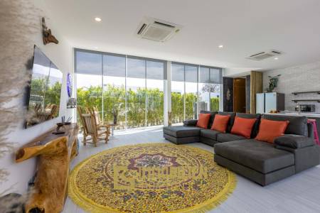 Phu Montra K-Haad : 4 Bed Pool Villa With Mountain View