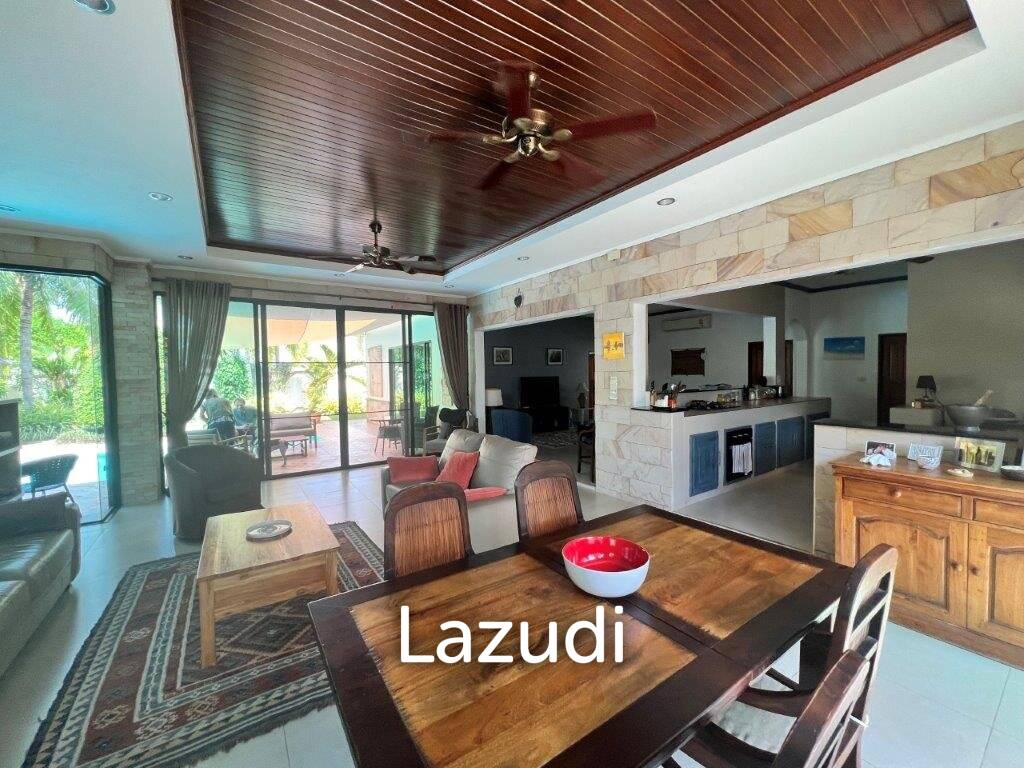 900 Sqm 3 Bed 3 Bath Villa For Sale