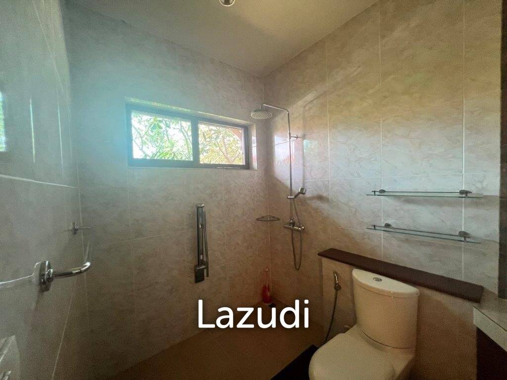 2,000 ตร.ม 5 เตียง 5 อาบน้ำ วิลล่า For ขาย