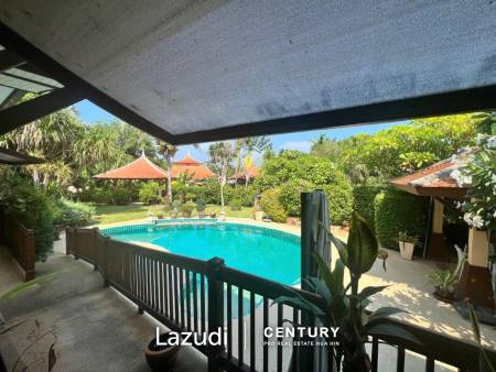 LELAWADEE : Luxury 5 bed Pool Villa 5 minutes drive to the beach