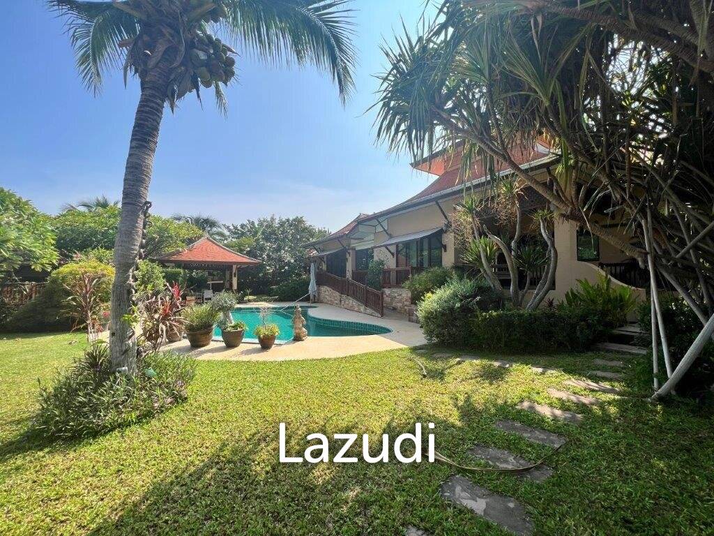 2,000 ตร.ม 5 เตียง 5 อาบน้ำ วิลล่า For ขาย