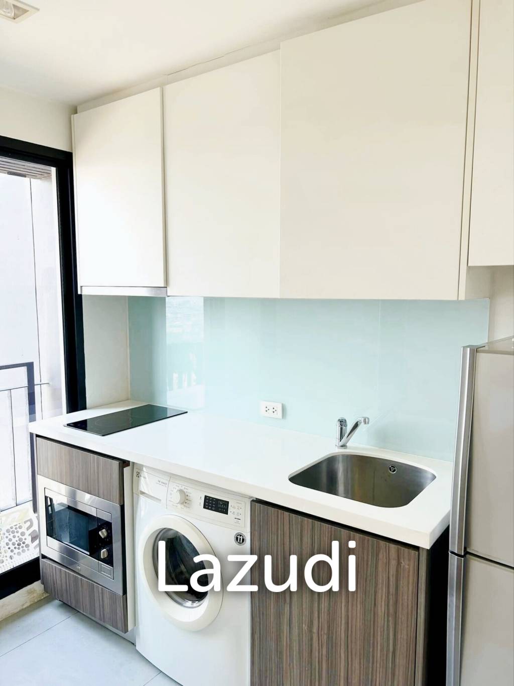 Studio 30 SQ.M Urbano Absolute Sathon-Taksin