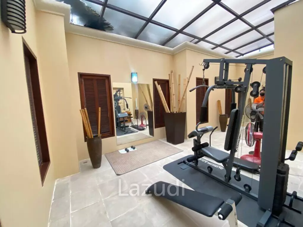 3 Beds 3 Baths 350 SQ.M. View Talay Marina