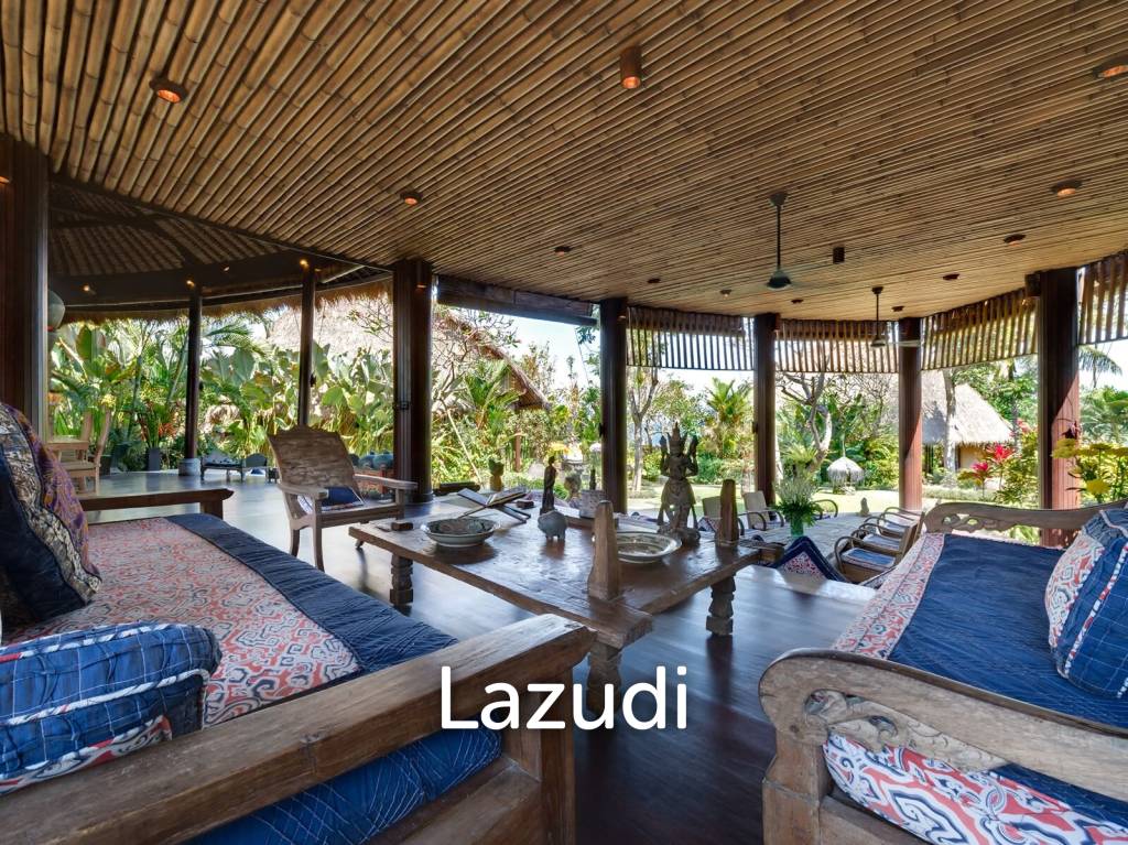 ONE OF A KIND ABSOLUTE BEACHFRONT VILLA IN CEMAGI