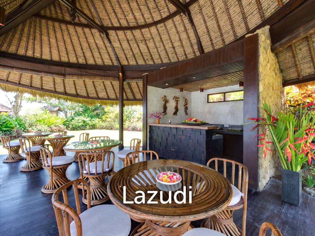 ONE OF A KIND ABSOLUTE BEACHFRONT VILLA IN CEMAGI