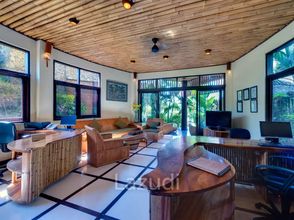 ONE OF A KIND ABSOLUTE BEACHFRONT VILLA IN CEMAGI